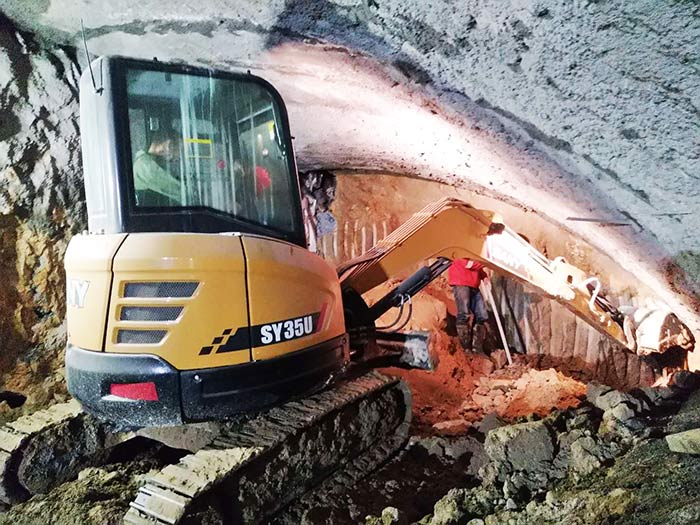 ݆ʽ�ھ�C(j��)��ɫ������